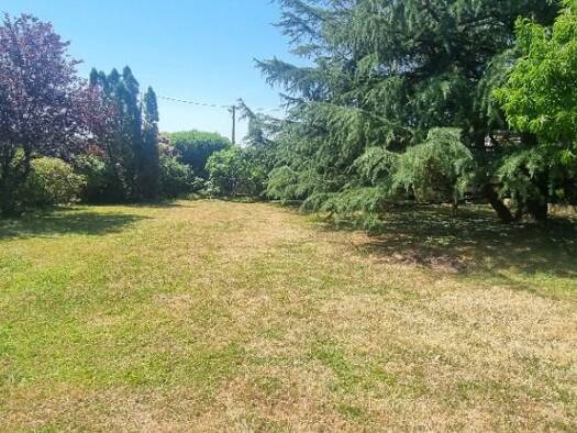 Terrain constructible à vendre 190 000 € 900 m² de terrain Est Montluel 01120