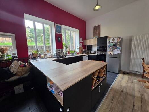 Maison à vendre 189 000 € 6 pièces 5 chambres 117 m² 285 m² de terrain Panissières 42360