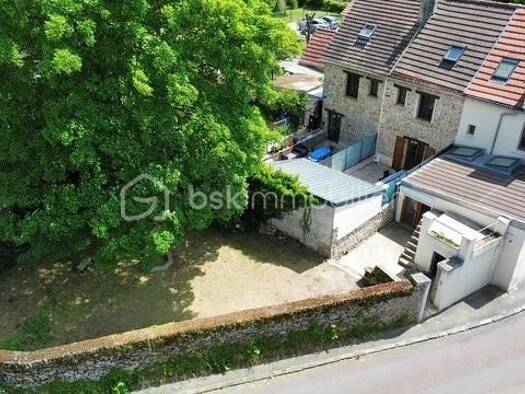 Maison de ville à vendre 210 000 € 4 pièces 2 chambres 73 m² 203 m² de terrain Lardy 91510