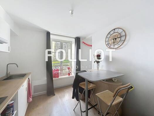 Appartement à louer 410 € 2 pièces 1 chambre 20 m² Étage 2/3 Centre Ville Avranches 50300