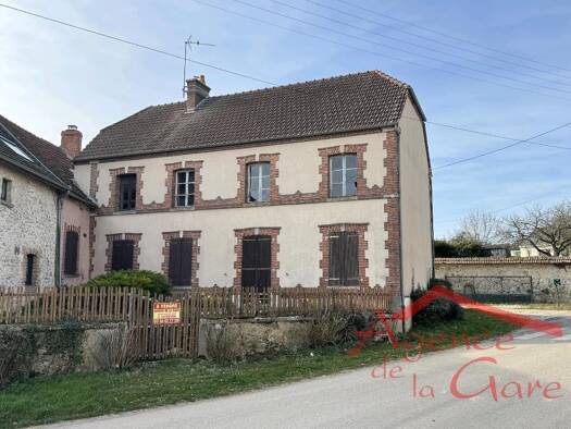Maison à vendre 137 010 € 5 pièces 3 chambres 181 m² 1 406 m² de terrain Sezanne 51120