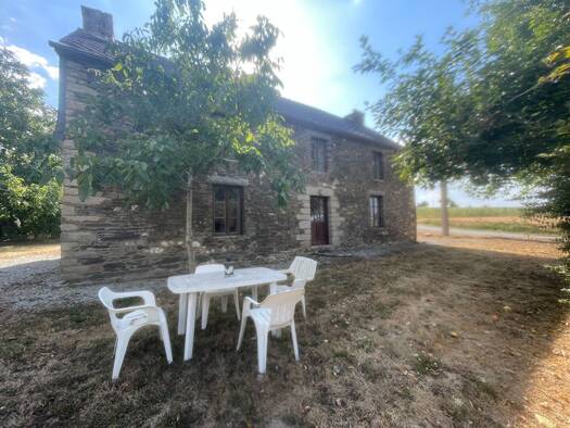 Maison à vendre 174 500 € 5 pièces 3 chambres 140 m² 1 894 m² de terrain La Grée-Saint-Laurent 56120