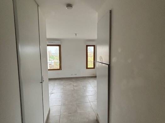 Appartement à louer 510 € 1 pièce 33,3 m² 3ème étage Ecquevilly 78920