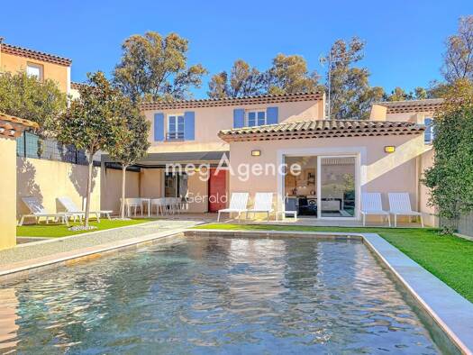 Villa à vendre 1 150 000 € 7 pièces 6 chambres 167 m² 498 m² de terrain Port Grimaud Grimaud 83310