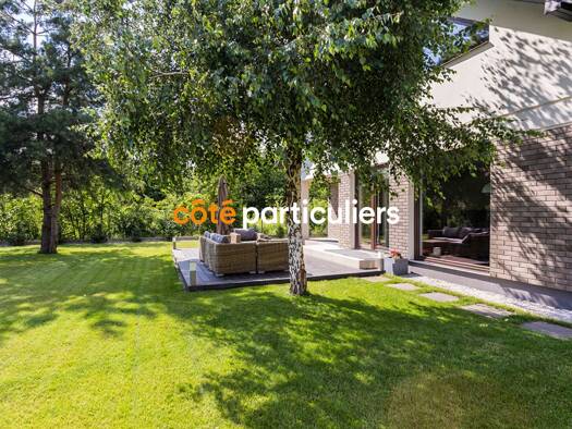 Maison à vendre 580 000 € 5 pièces 4 chambres 120 m² 300 m² de terrain Cessy 01170