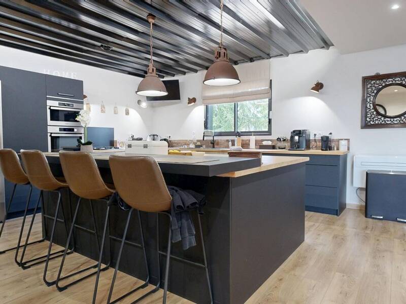 Maison à vendre, 211m², MEYRALS