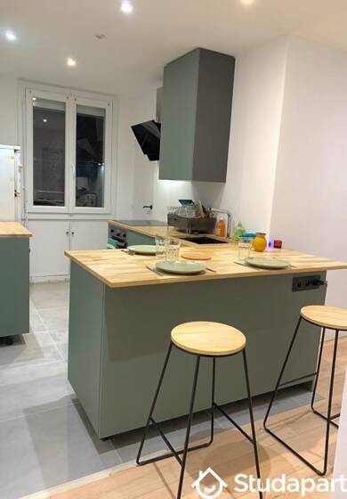 Appartement à louer 380 € 1 pièce 2 chambres 9 m² 7ème étage Arquebuse Dijon 21000