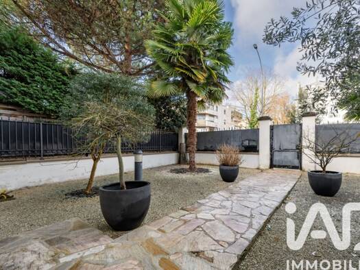 Appartement à vendre 1 100 000 € 5 pièces 2 chambres 135,52 m² RDC/1 Porte de Nogent Nogent-sur-Marne 94130