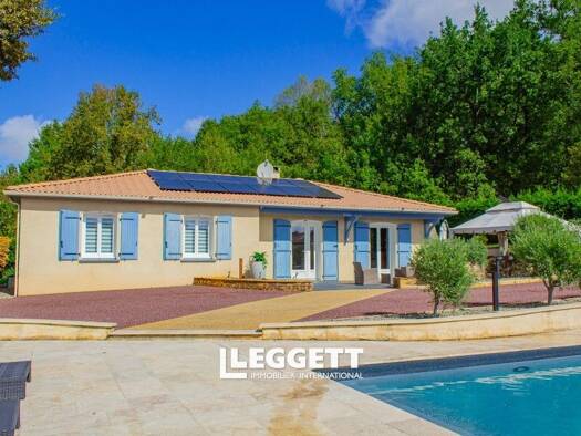 Maison à vendre 316 000 € 8 pièces 4 chambres 110 m² 2 400 m² de terrain Rural Fumel 47500