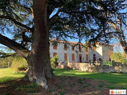 Château à vendre 780 000 € 20 pièces 13 chambres 624 m² 13 987 m² de terrain Mauroux 32380