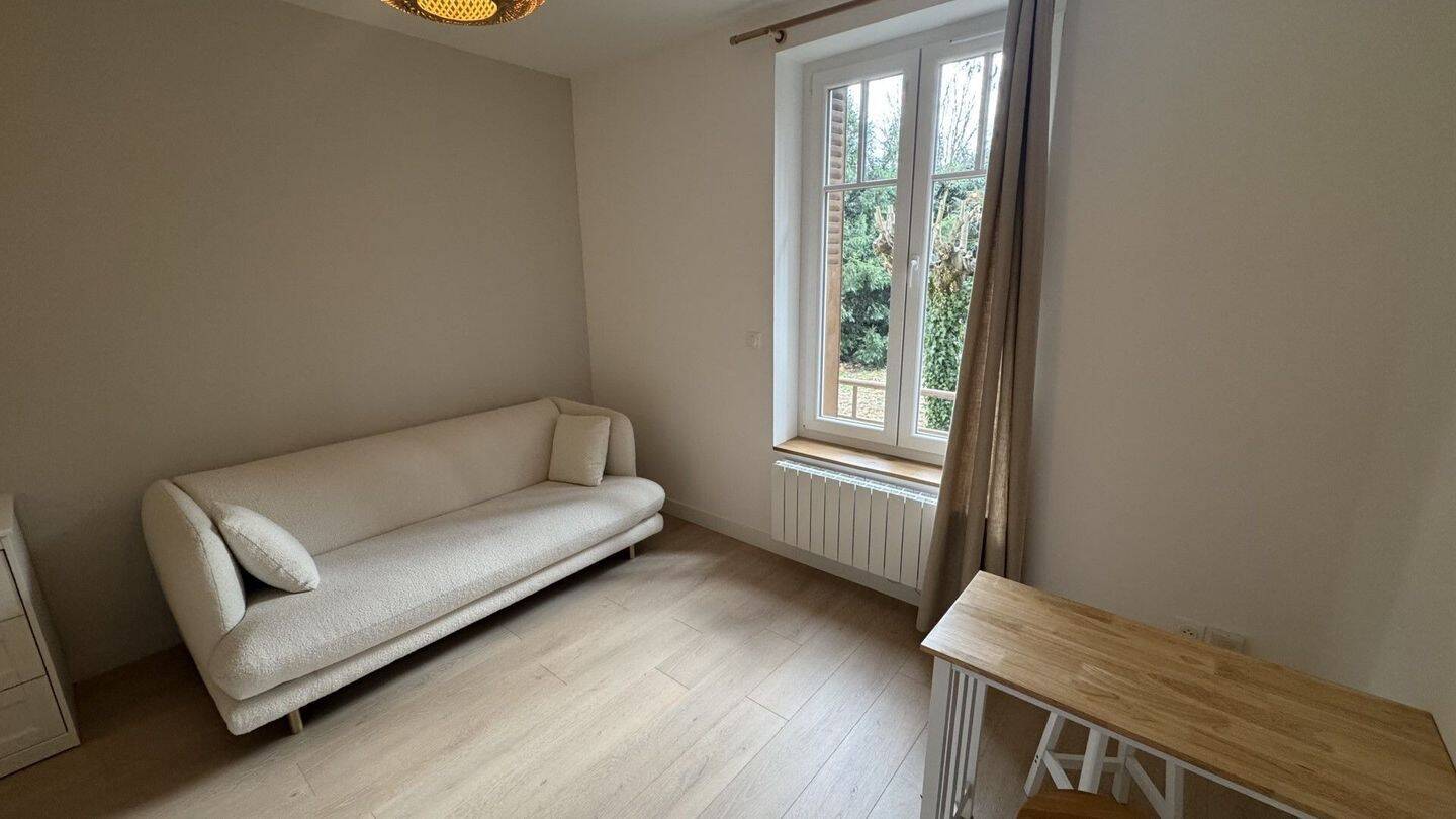 Maison à louer, 18m², TASSIN LA DEMI LUNE