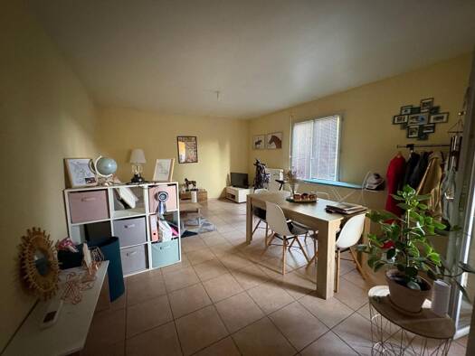 Appartement à louer 640 € 2 pièces 1 chambre 50,6 m² RDC Solaize 69360