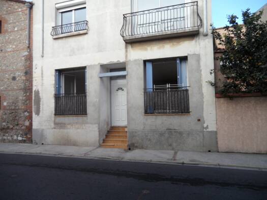 Appartement à louer 575 € 2 pièces 1 chambre 60 m² RDC Sainte-Marie-la-Mer 66470