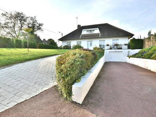 Maison à vendre 283 500 € 5 pièces 4 chambres 138 m² 1 061 m² de terrain Longpré-les-Corps-Saints 80510