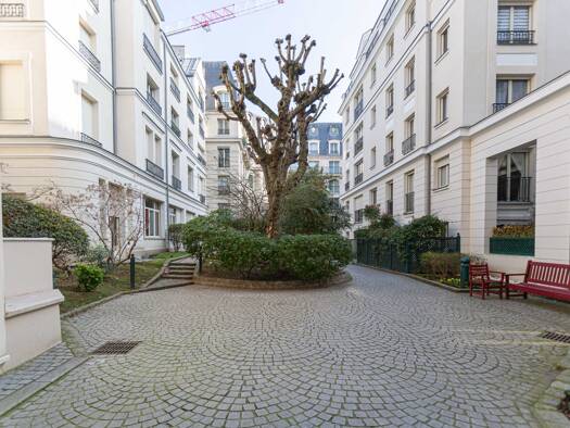 Appartement à vendre 398 000 € 2 pièces 1 chambre 45,85 m² Étage 4/7 Legendre-Lévis Paris 17ème arrondissement 75017