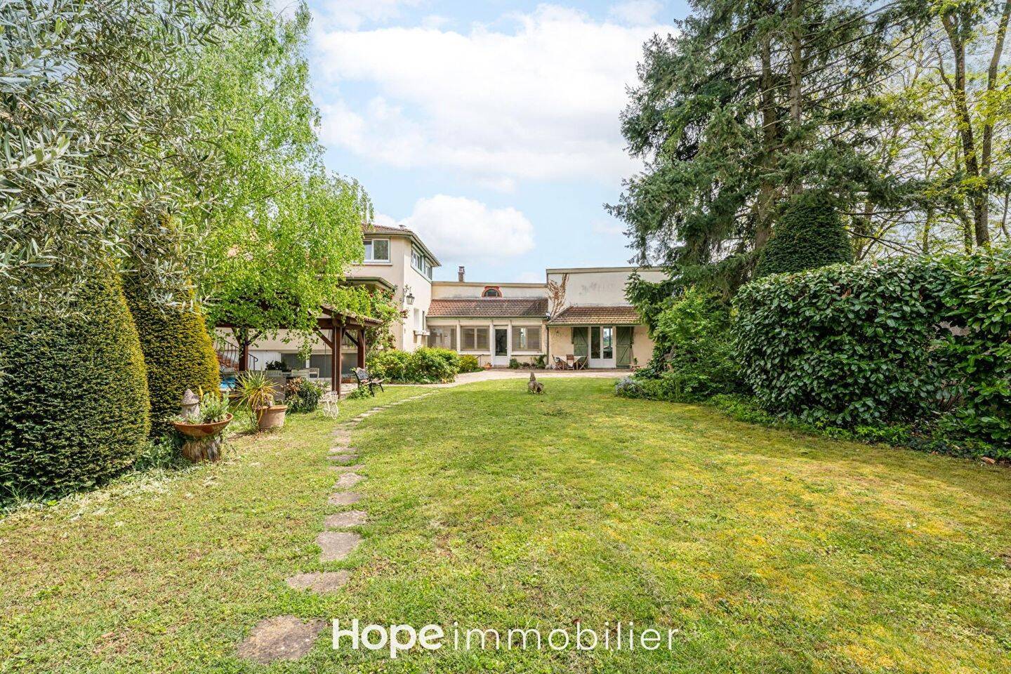 Maison à vendre, 215m², COLLONGES AU MONT D'OR
