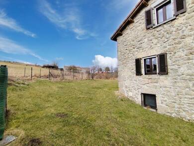 Maison à vendre 171 500 € 6 pièces 5 chambres 124 m² 665 m² de terrain Saugues 43170