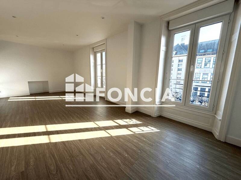 Maison à louer, 77m², VANNES