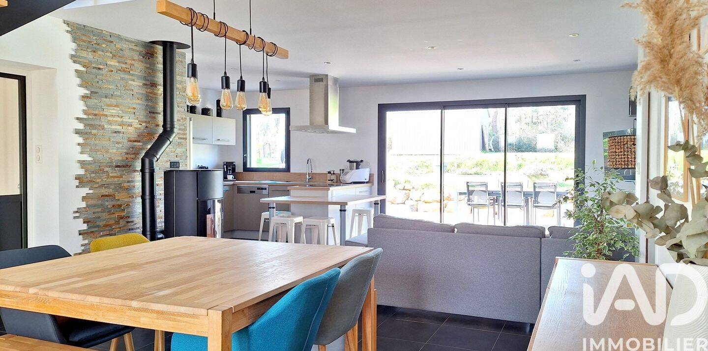 Maison à vendre, 133m², POIROUX