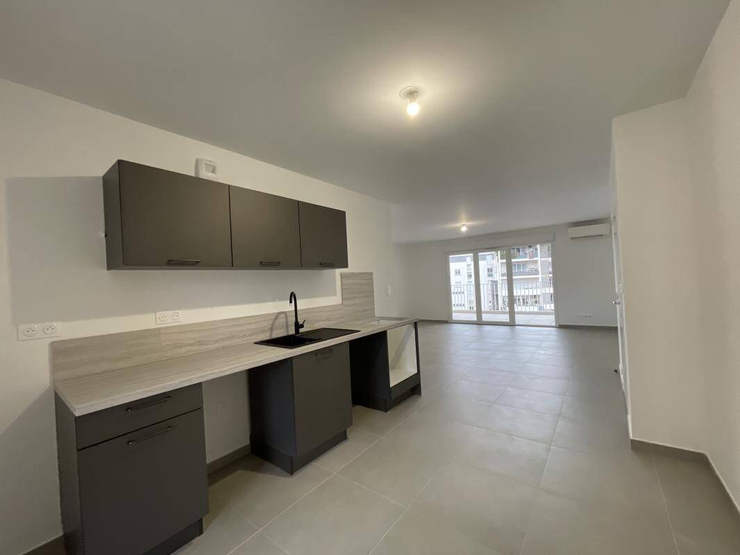 Maison à louer, 92m², AJACCIO