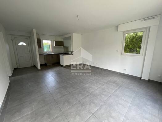 Maison de plain-pied à vendre 218 000 € 6 pièces 3 chambres 80 m² 531 m² de terrain Hoymille 59492