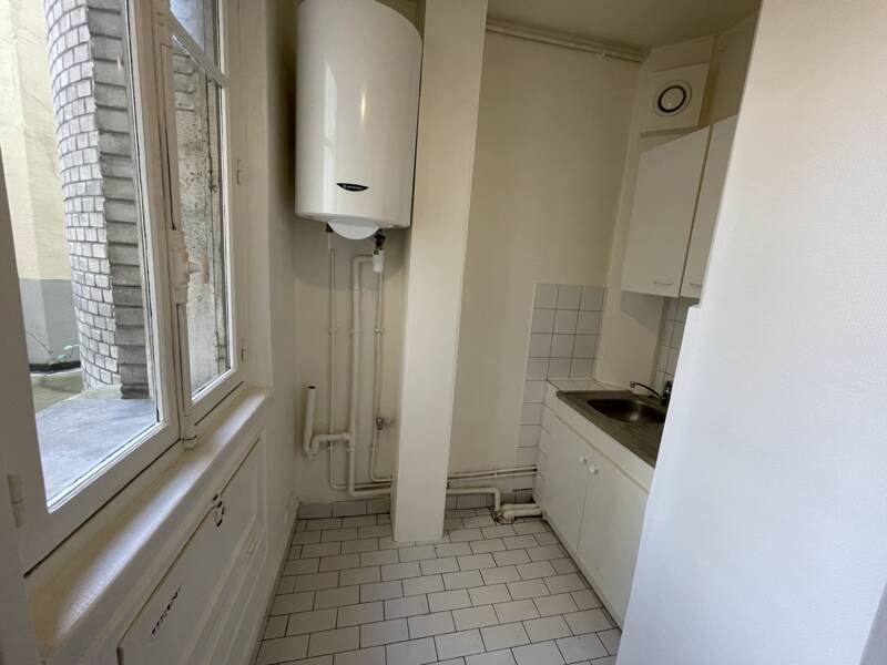 Maison à louer, 28m², PARIS 18E