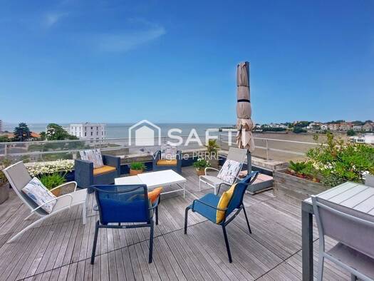 Appartement à vendre 776 000 € 3 pièces 2 chambres 83 m² Étage 3/4 Pontaillac Royan 17200