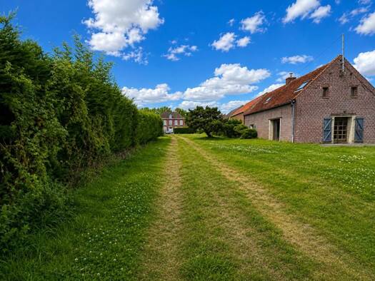 Immeuble à vendre 179 000 € 95 m² Raimbeaucourt 59283