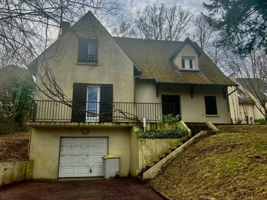 Maison à louer 2 582 € 7 pièces 4 chambres 161,6 m² L'Étang-la-Ville 78620