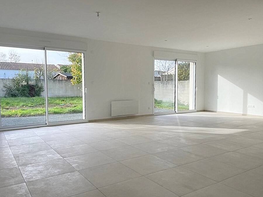 Maison à vendre, 114m², SAINT JEAN DE LIVERSAY