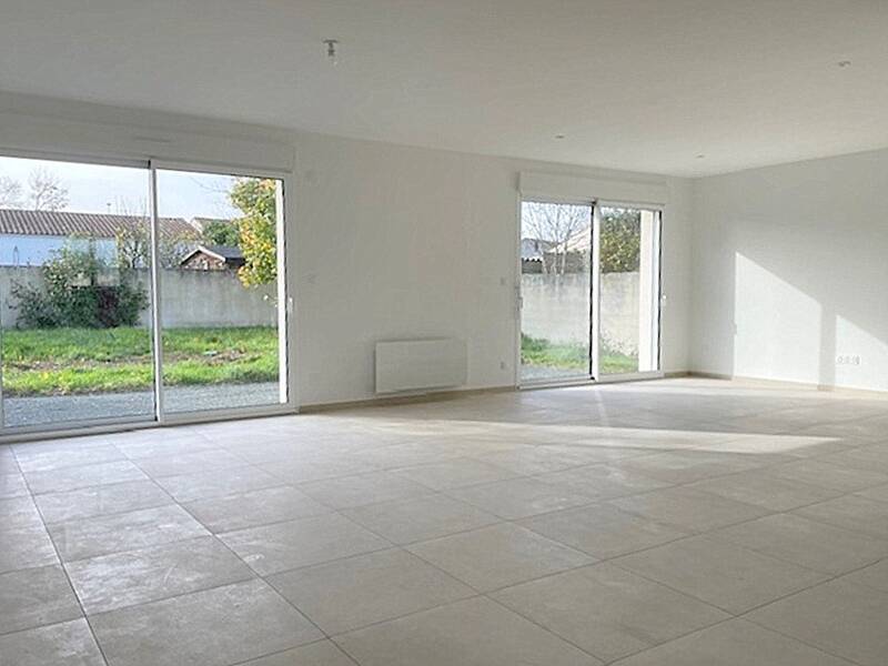 Maison à vendre, 114m², SAINT JEAN DE LIVERSAY