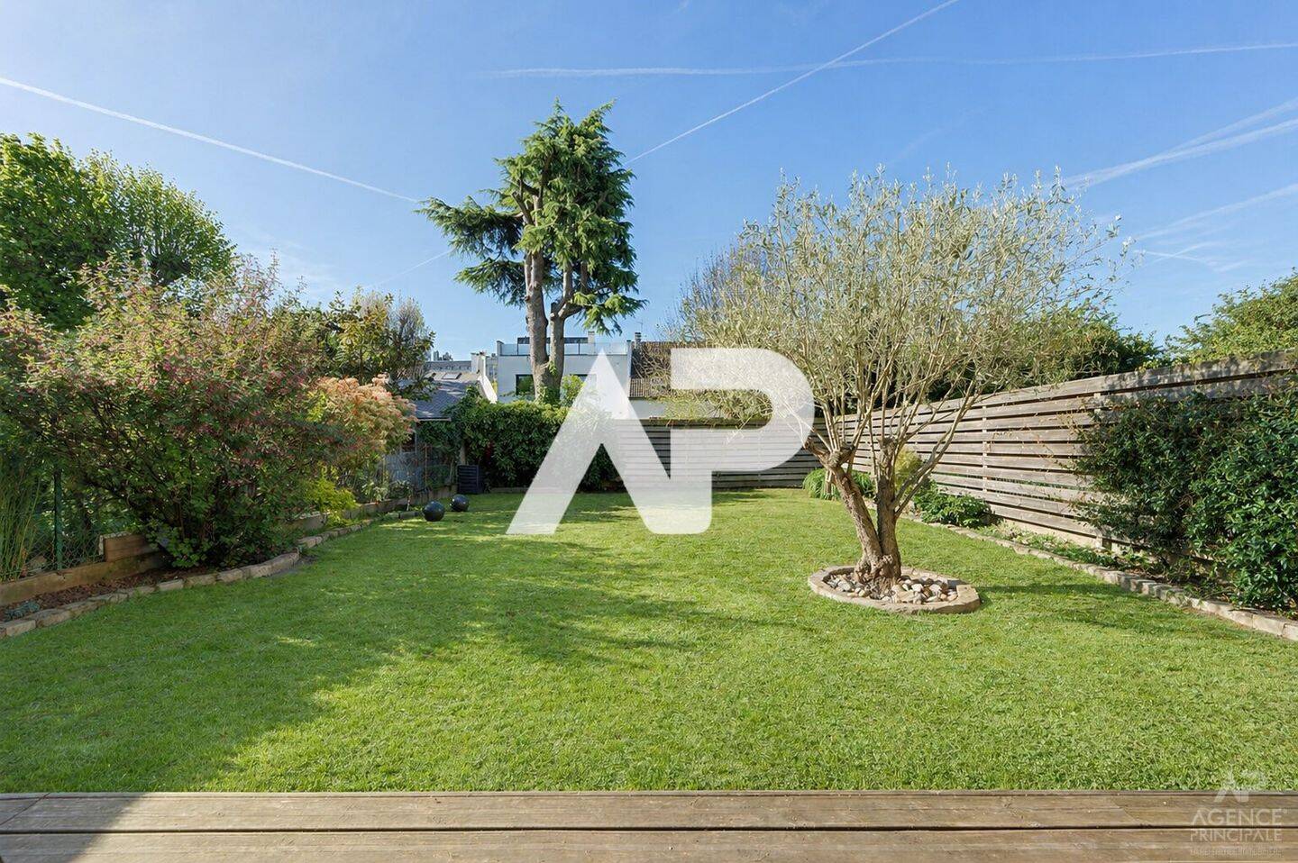 Maison à vendre, 274m², SURESNES