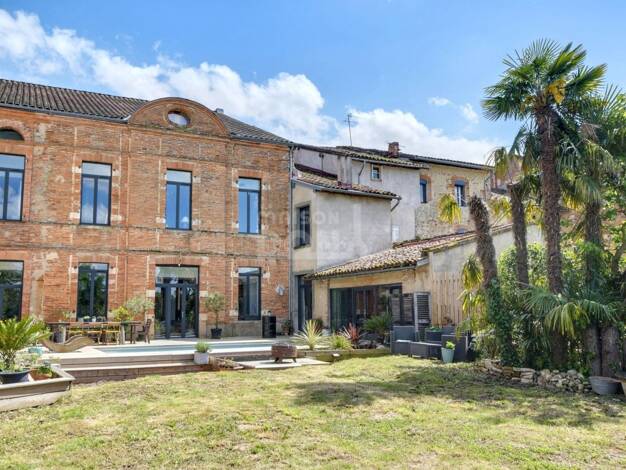 Maison à vendre 649 000 € 8 pièces 5 chambres 310 m² 789 m² de terrain Carbonne 31390