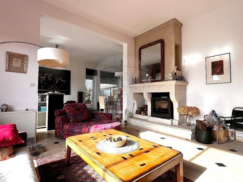 Maison à vendre, 373m², LONGPONT