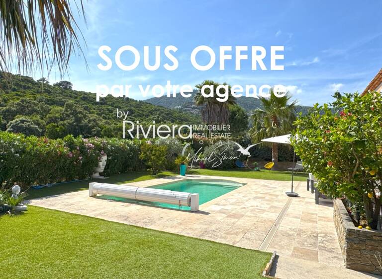 Villa à vendre 910 000 € 6 pièces 5<br/>chambres 139 m²<br/>superficie 850 m²<br/>terrain Cavalaire sur Mer 83240