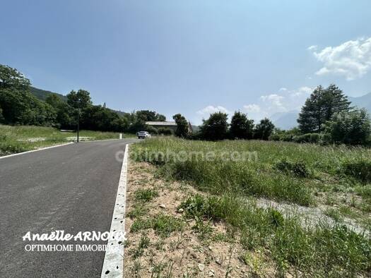Terrain constructible viabilisé à vendre 78 750 € 513 m² de terrain Villar-Loubière 05800