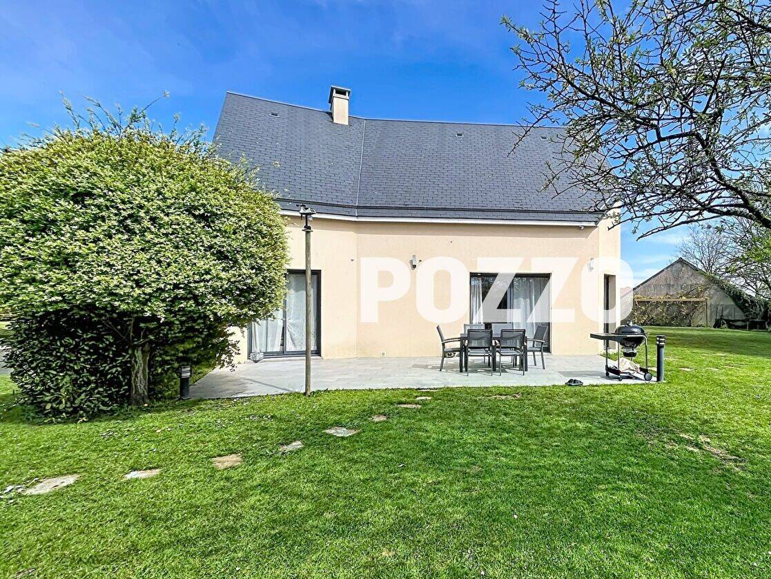 Maison à vendre, 197m², SAINT SAUVEUR LA POMMERAYE