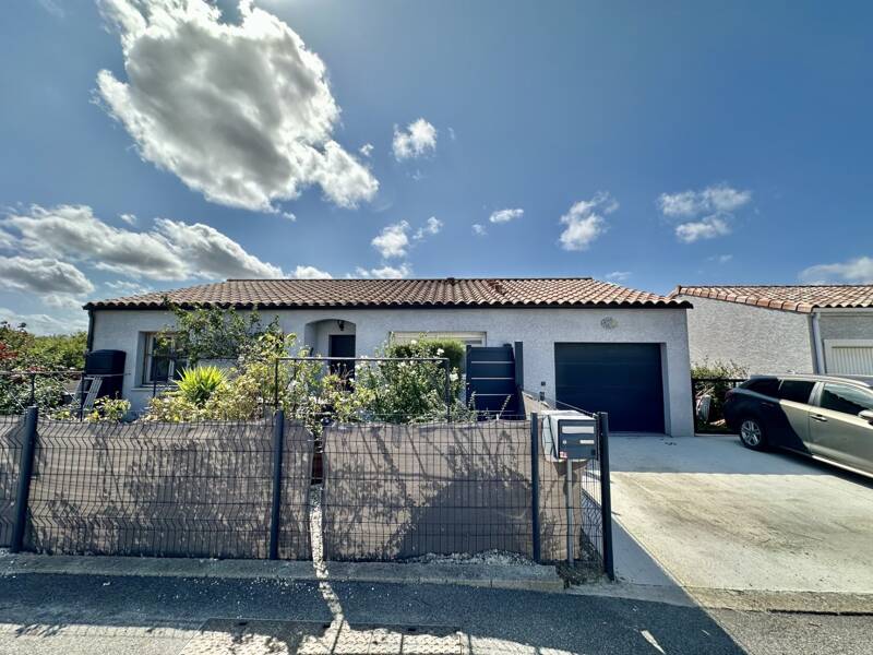 Maison à louer, 98m², VILLASAVARY