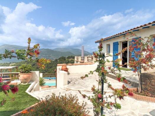 Maison à vendre 660 000 € 7 pièces 5 chambres 170 m² 2 530 m² de terrain Saint-Martin-du-Var 06670