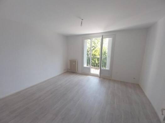 Appartement à louer 489 € 3 pièces 2 chambres 67 m² 3ème étage Nouveau Semur-en-Auxois 21140
