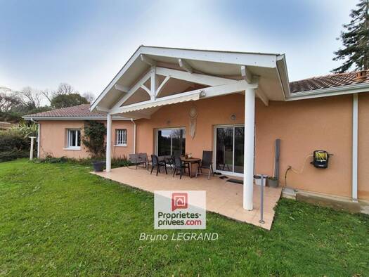 Maison à vendre 336 000 € 4 pièces 3 chambres 133 m² 1 664 m² de terrain Saint-Pé-de-Léren 64270