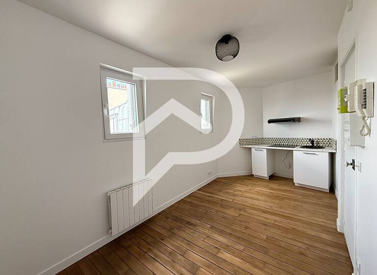 Appartement à vendre 82 000 € 1 pièce 14 m²<br/>superficie Dernier étage, 6/6<br/>étage Enghien les Bains 95880