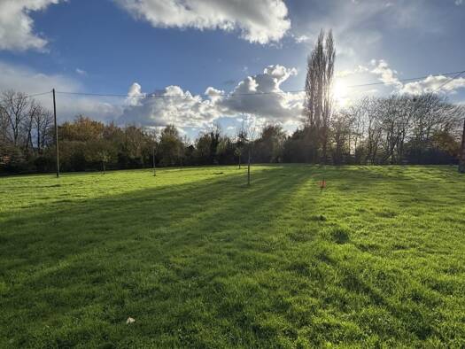 Terrain constructible à vendre 157 500 € 3 200 m² de terrain Repentigny 14340