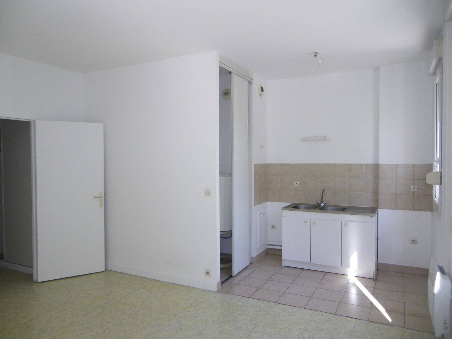 Maison à louer, 34m², SAINT MAUR DES FOSSES