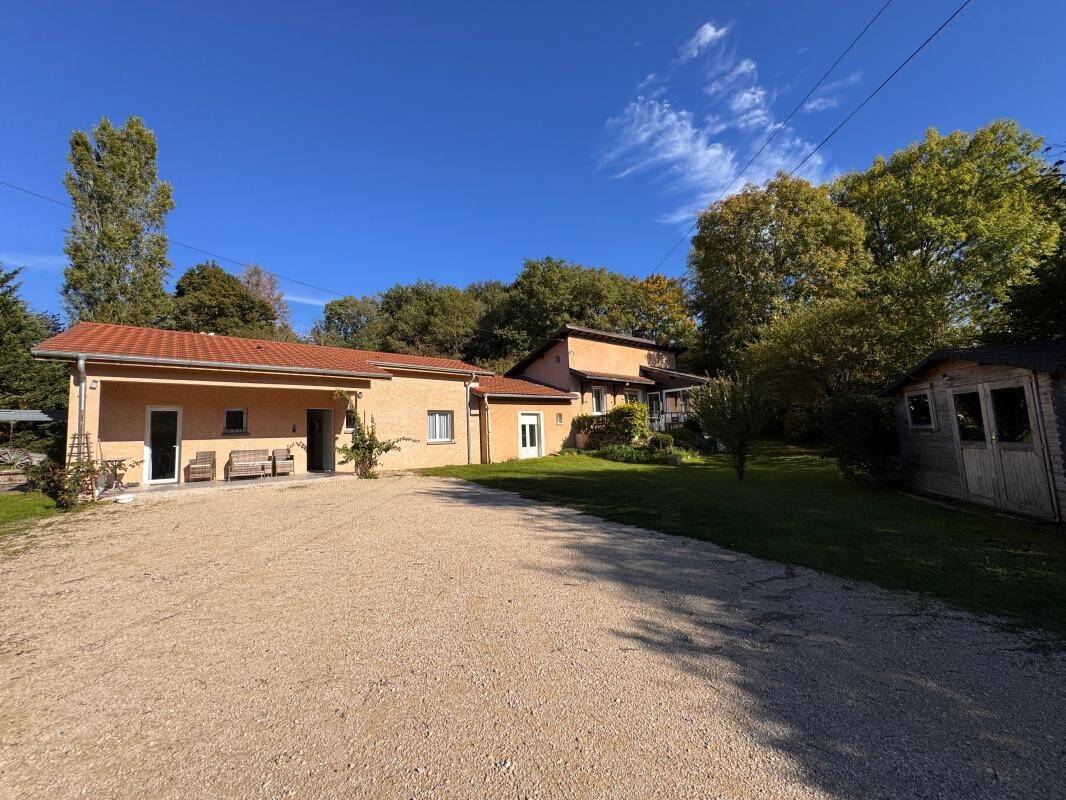 Maison à vendre, 161m², SICCIEU SAINT JULIEN ET CARISIEU