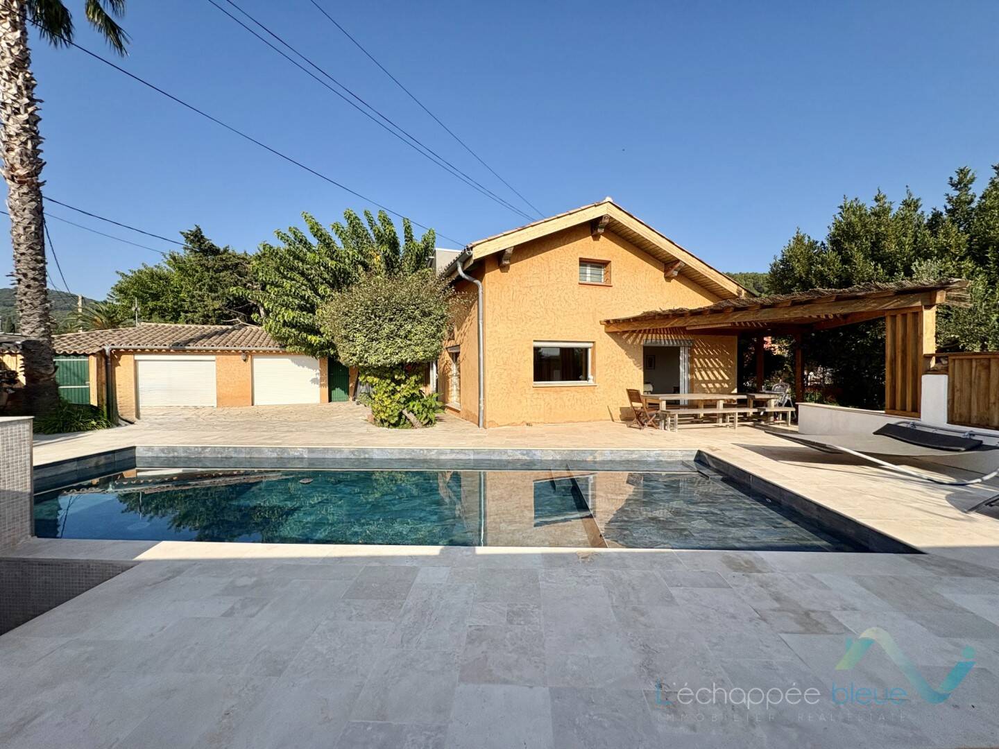 Maison à vendre, 318m², PUGET VILLE