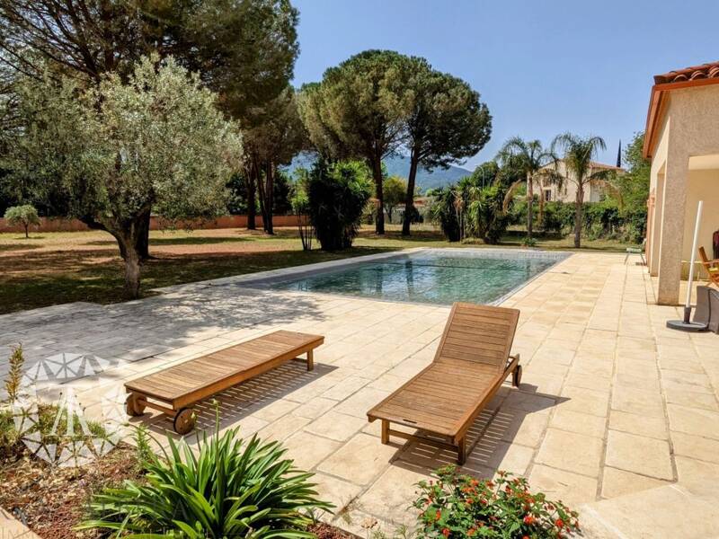 Maison à vendre, 254m², MONTESQUIEU DES ALBERES