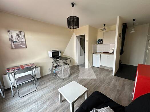 Appartement à vendre 38 500 € 1 pièce 20 m² Étage 2/2 Clos Au Duc Évreux 27000