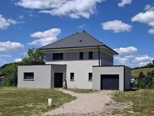 Maison à vendre 305 000 € 5 pièces 4 chambres 121 m² 1 977 m² de terrain Lyons la Foret 27480