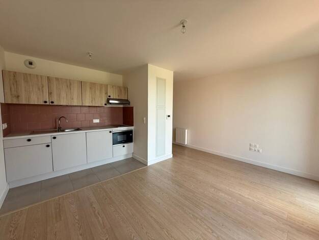Appartement à louer 480 € 1 pièce 29,7 m² 4ème étage Base de Loisirs des Prés du Hem Armentières 59280
